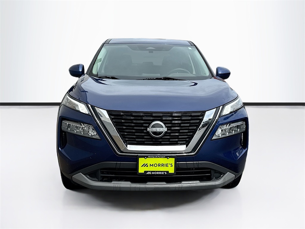 2023 Nissan Rogue SV photo 2