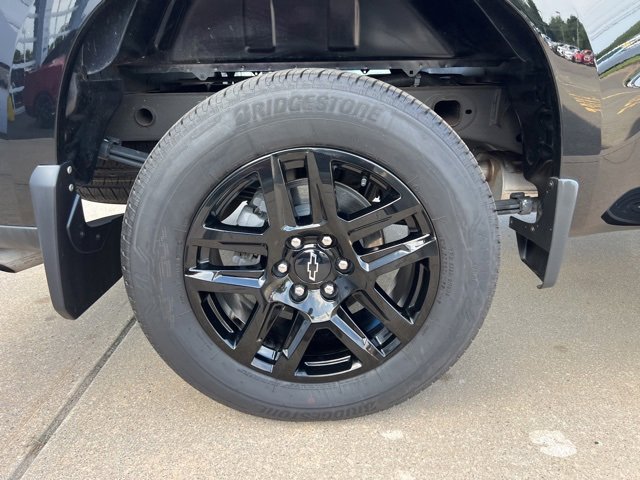 2025 Chevrolet Silverado 1500 RST photo 9
