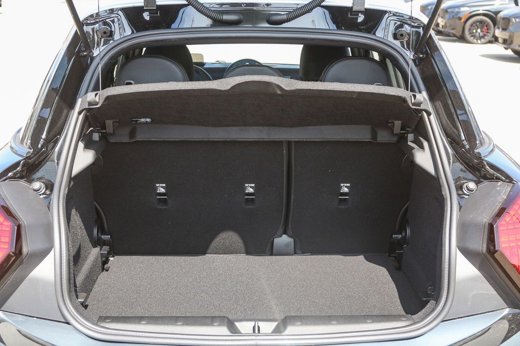 2026 Mini Cooper 4 Door Hardtop Iconic photo 20