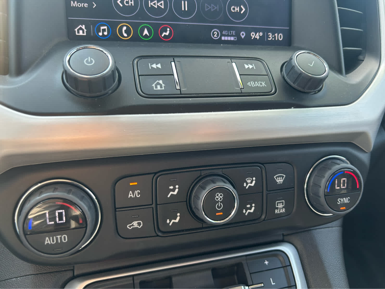 2023 Gmc Acadia SLT Elevation photo 17