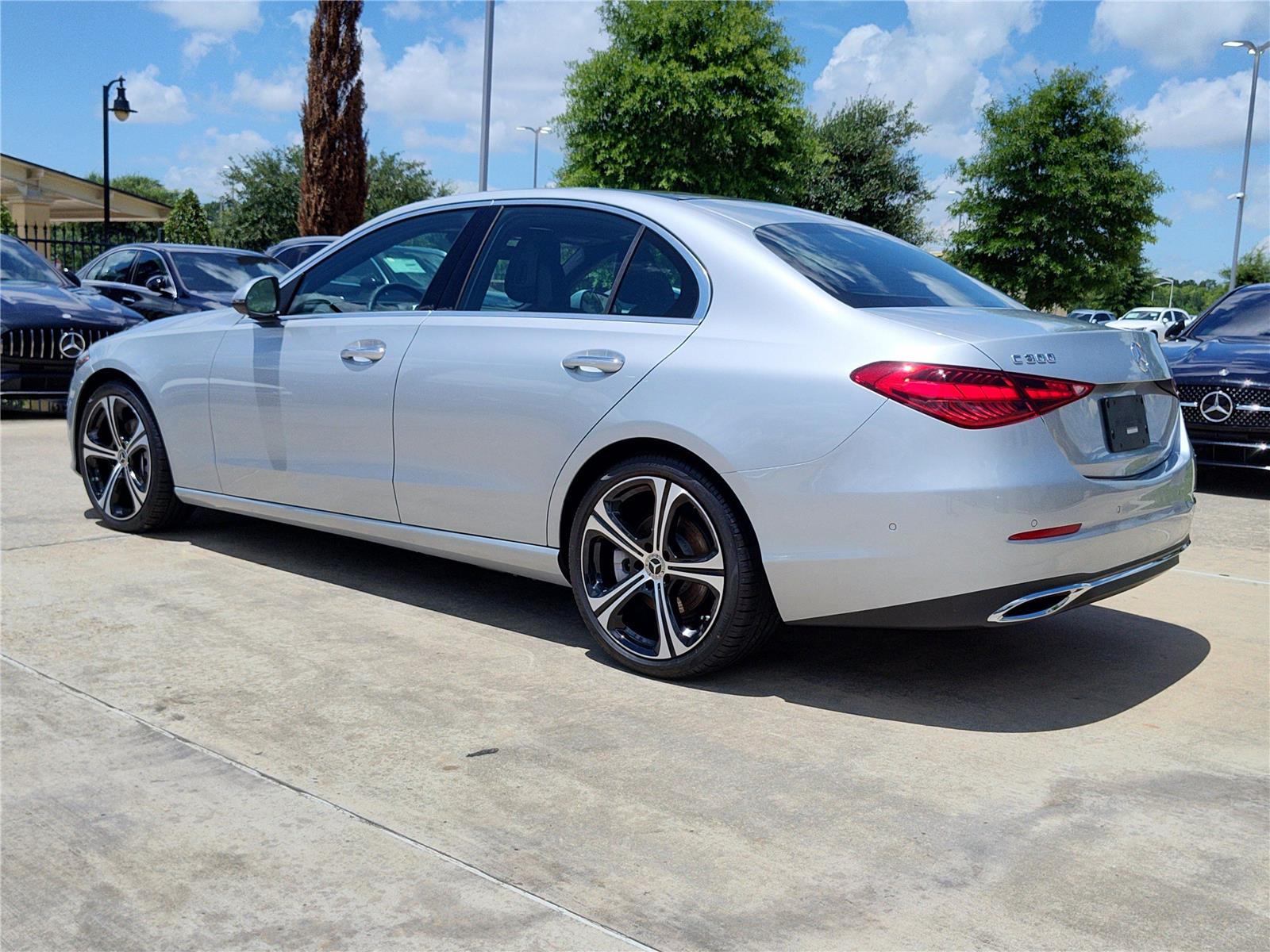 2025 Mercedes Benz C 300 photo 4