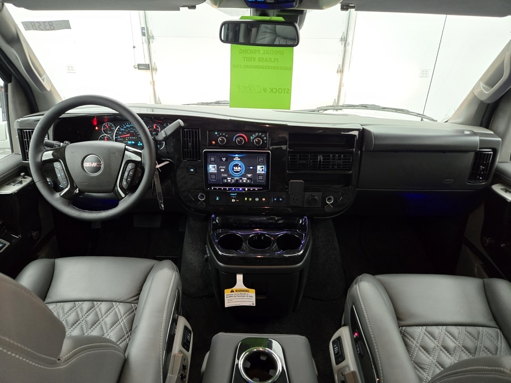2025 Gmc Savana 2500 Cargo photo 2