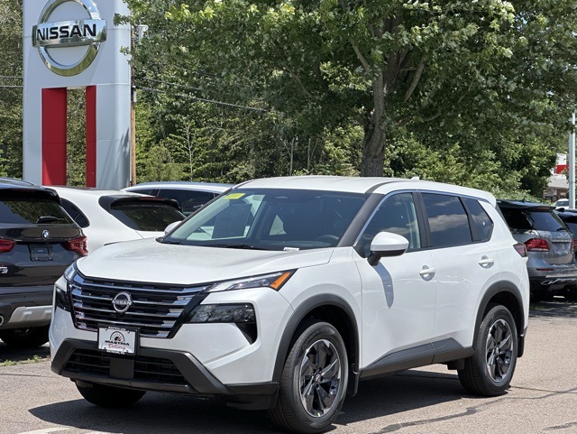 2025 Nissan Rogue SV photo 4