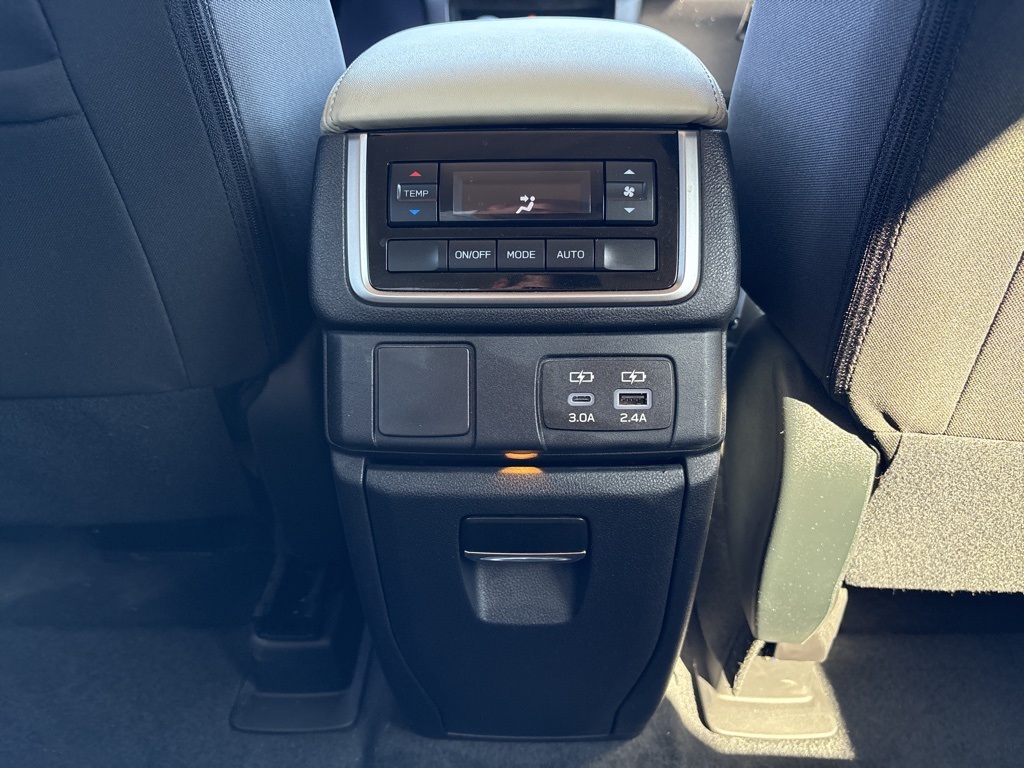 2025 Subaru Ascent Premium photo 23