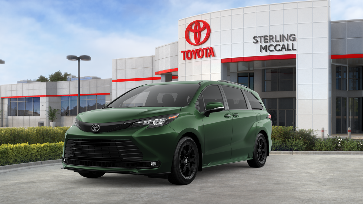2026 Toyota Sienna Woodland Edition's photo