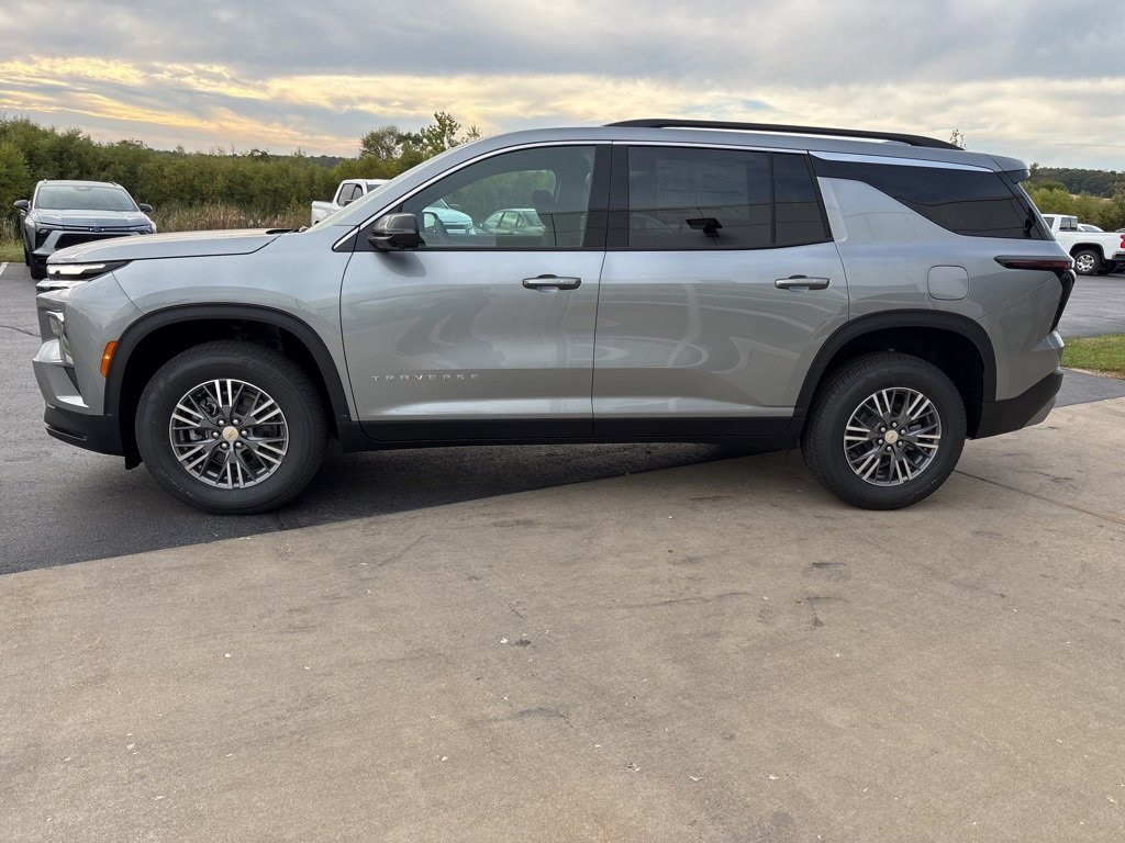 2026 Chevrolet Traverse photo 4