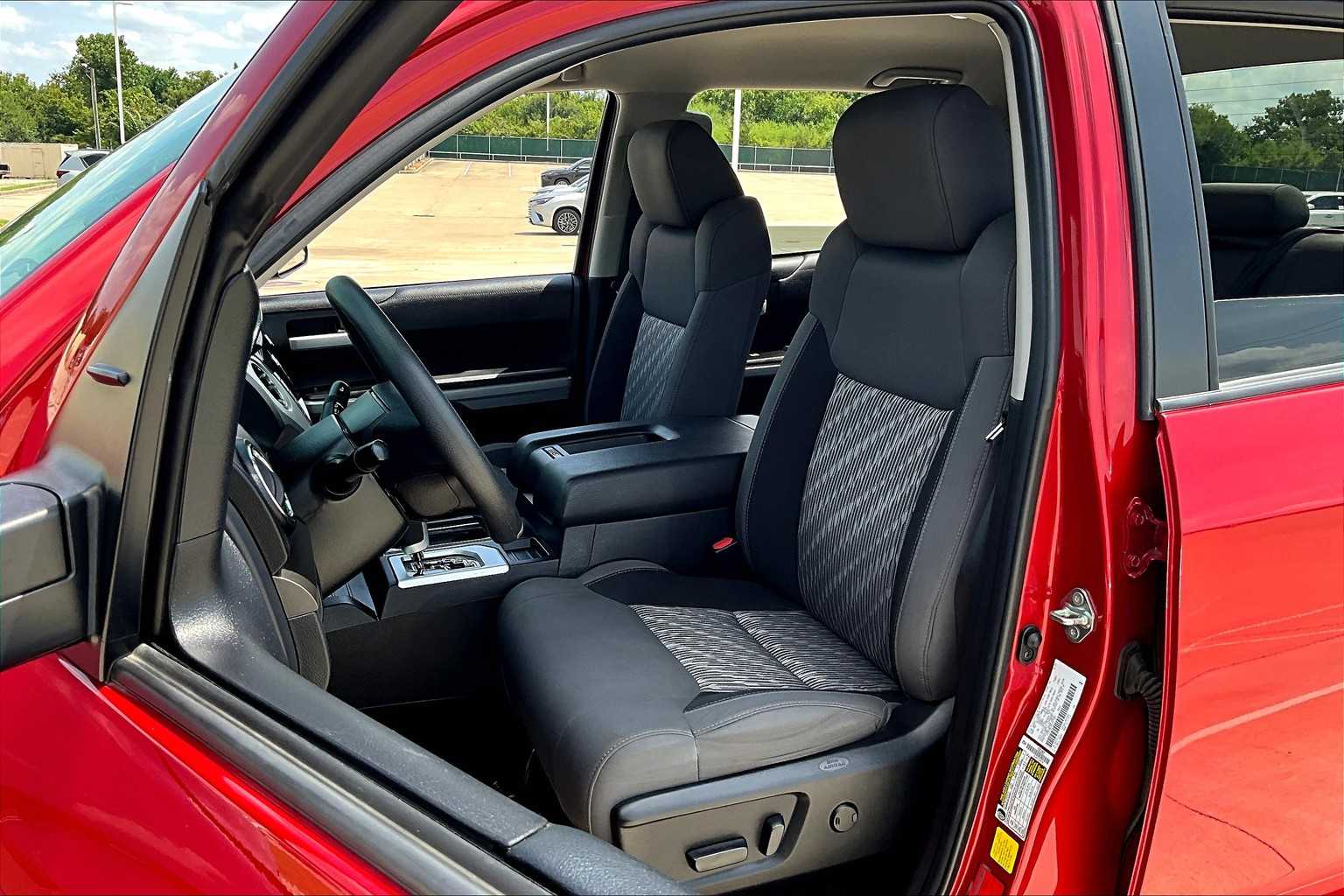 2020 Toyota Tundra SR5 Grade photo 4