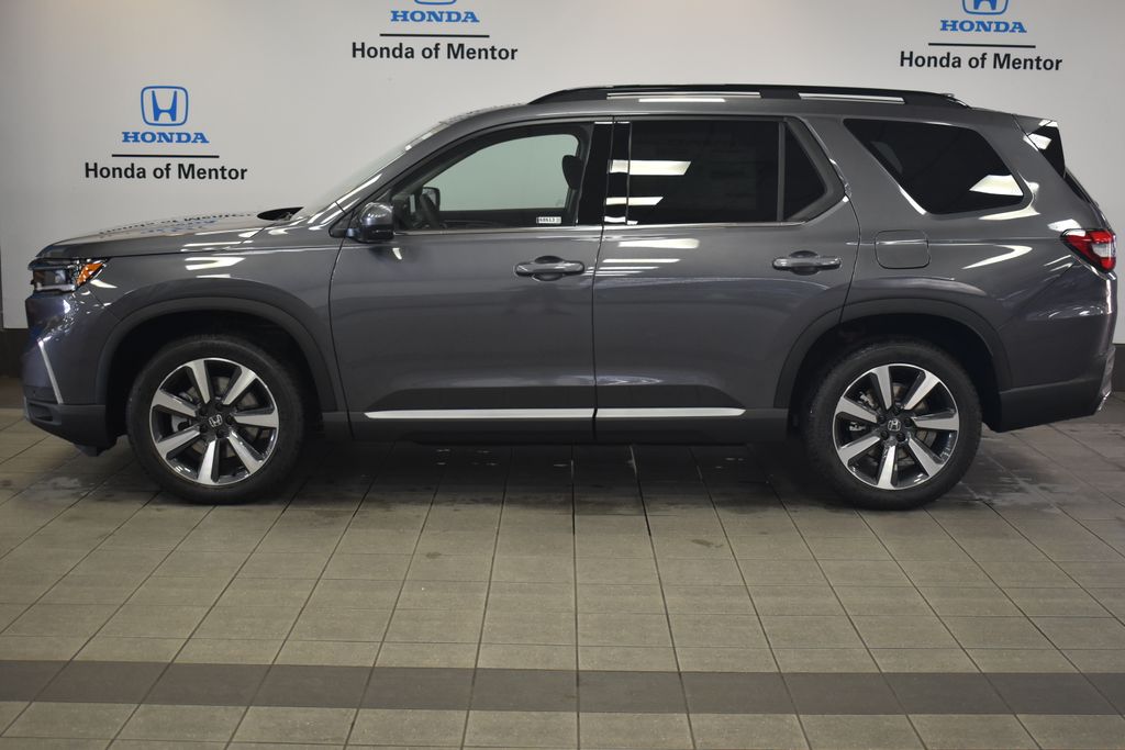 2025 Honda Pilot Touring photo 4