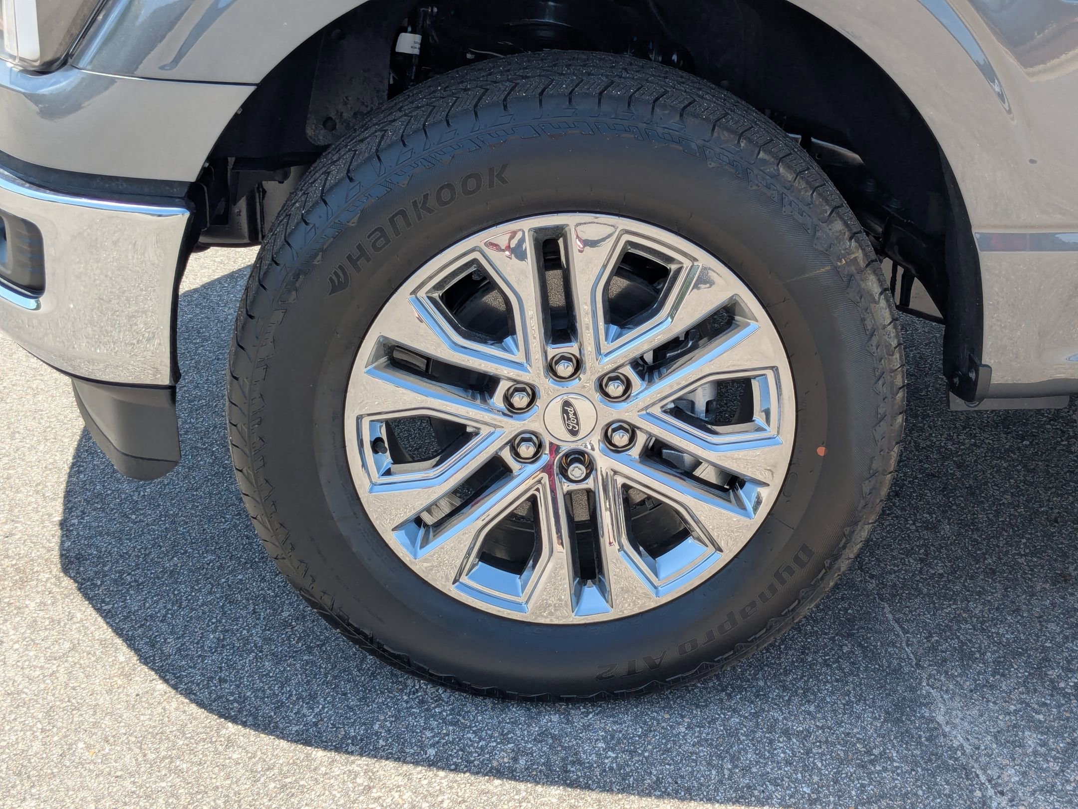 2025 Ford F-150 Lariat photo 3