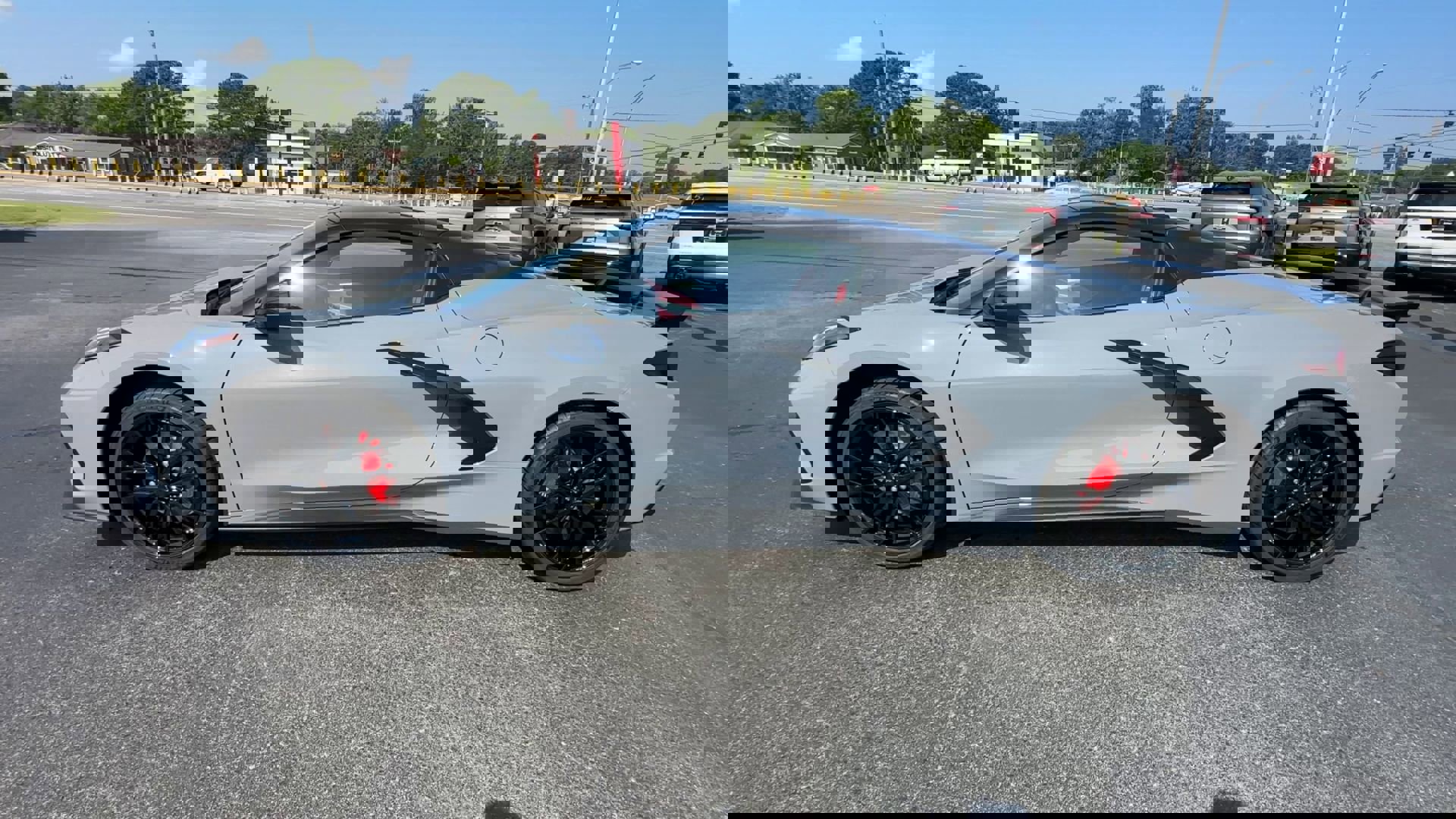 2025 Chevrolet Corvette 2LT photo 5