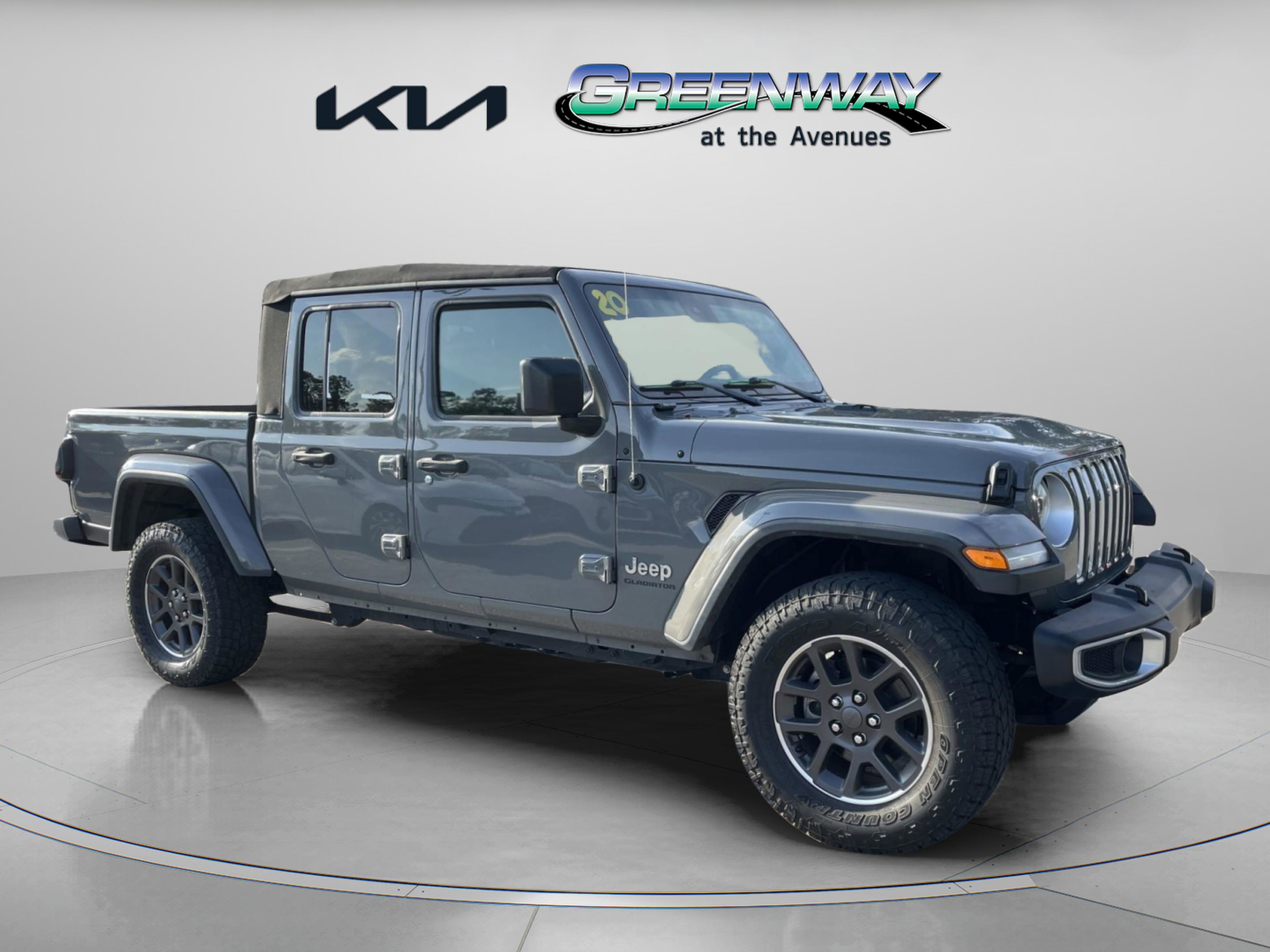 2020 Jeep Gladiator Overland's photo