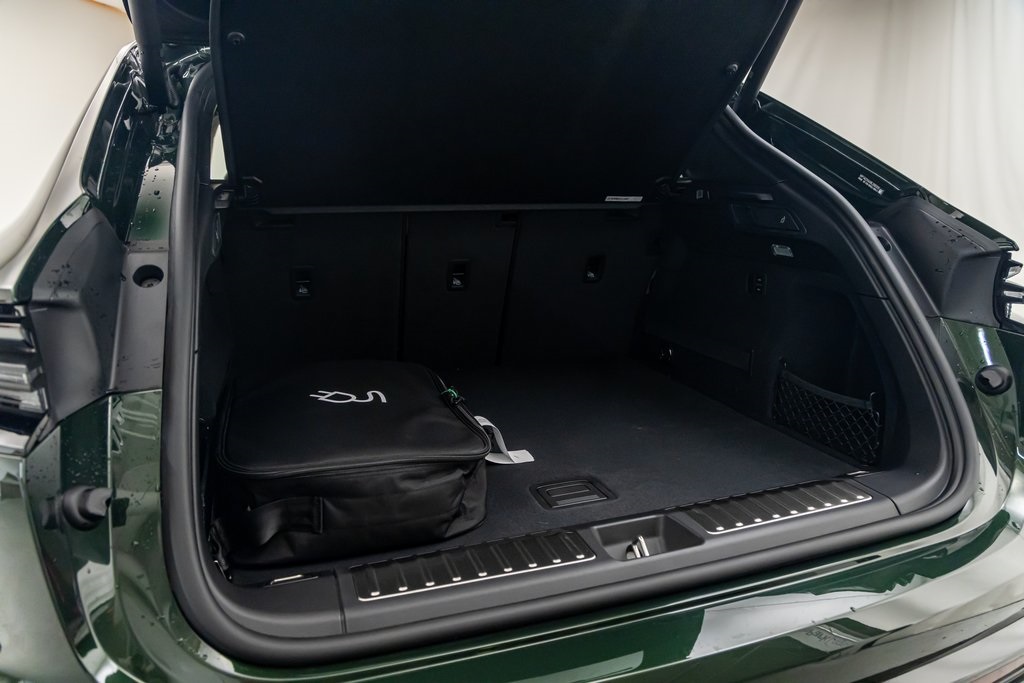 2024 Porsche Macan Electric Turbo photo 22
