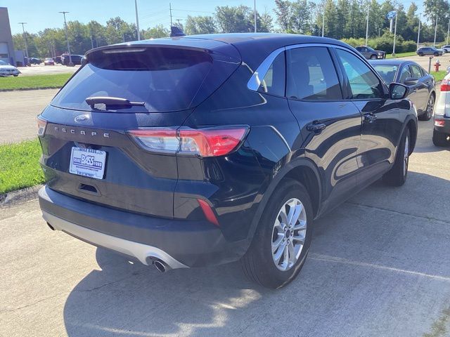 2022 Ford Escape SE photo 9