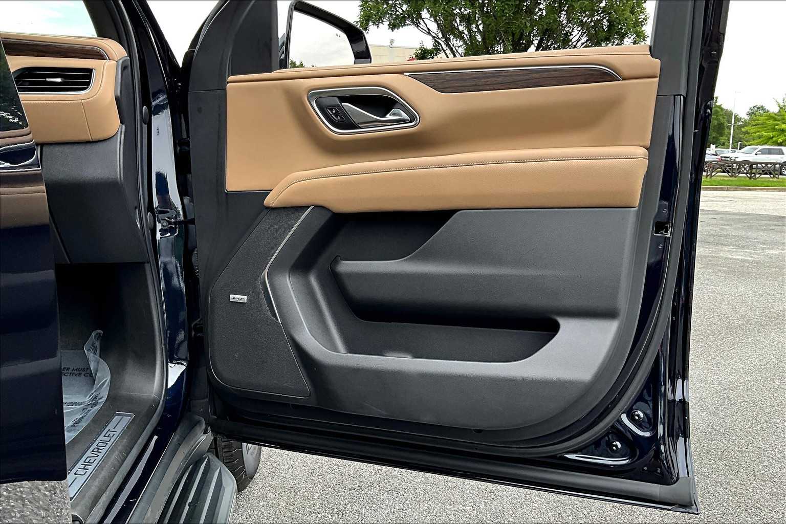 2021 Chevrolet Tahoe Premier photo 21