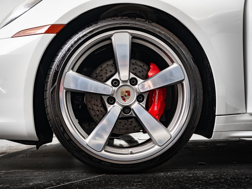 2024 Porsche 911 Targa 4S photo 12
