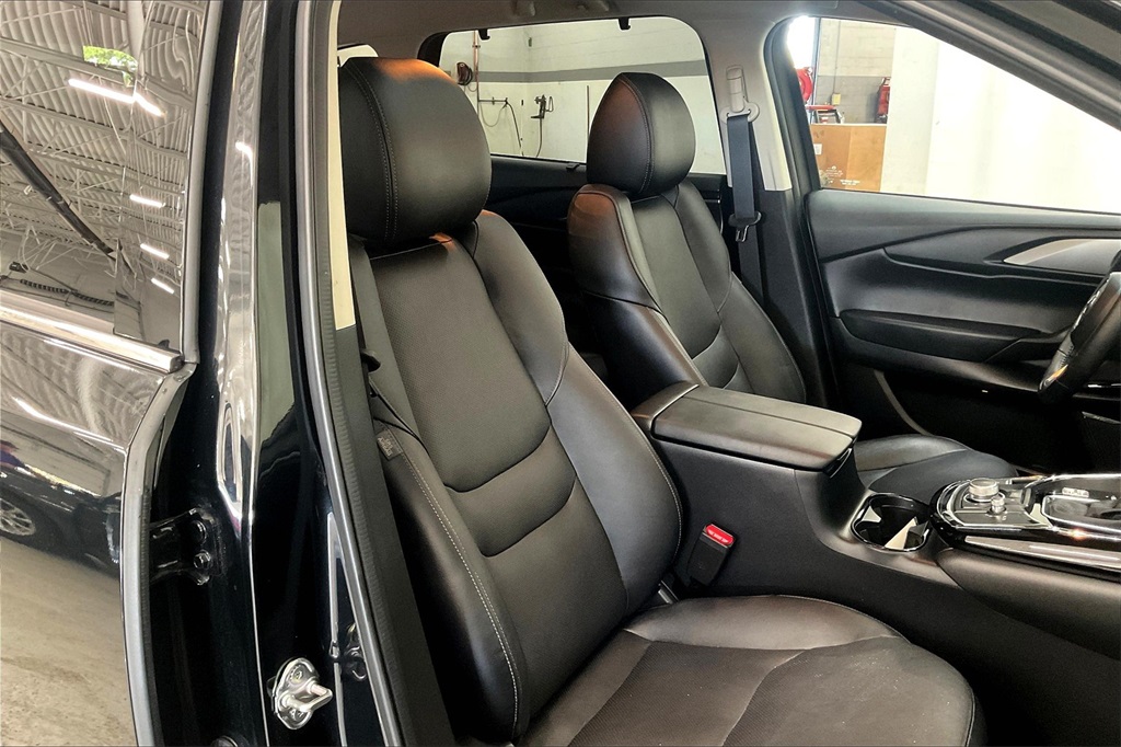 2022 Mazda CX-9 Touring photo 4