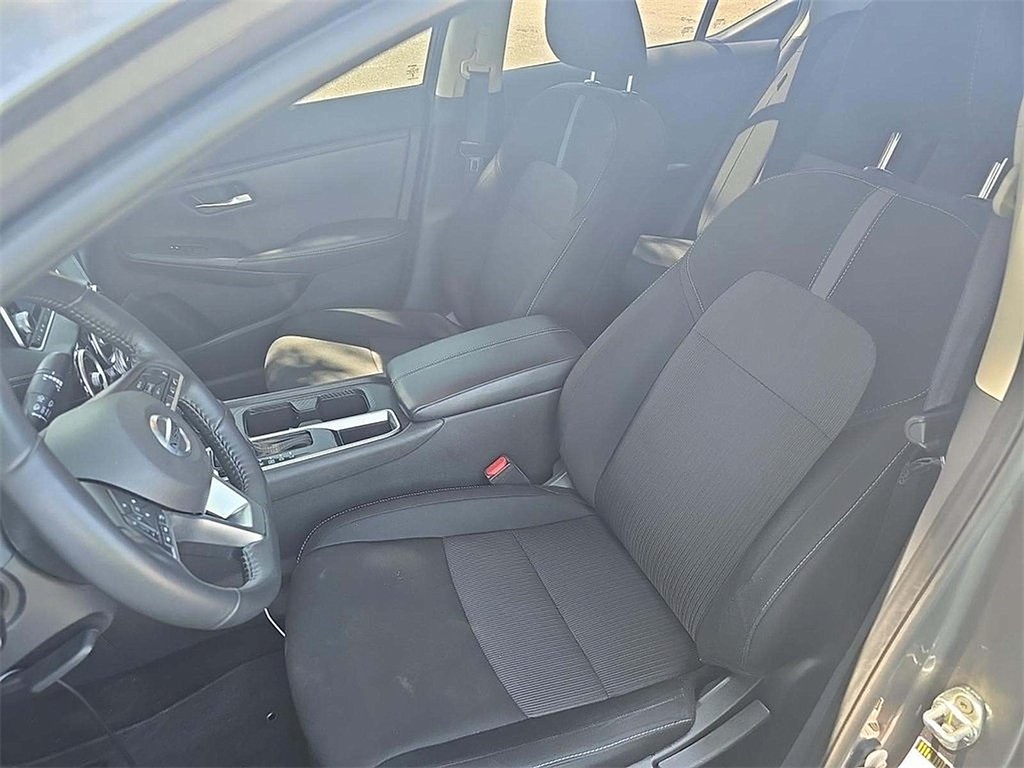 2022 Nissan Sentra SV photo 4