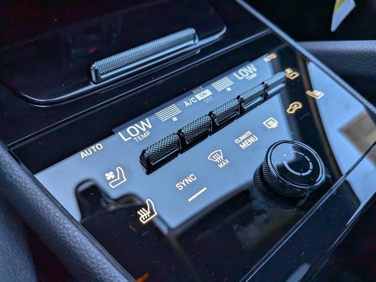 2025 Porsche Cayenne Coupe Base photo 20