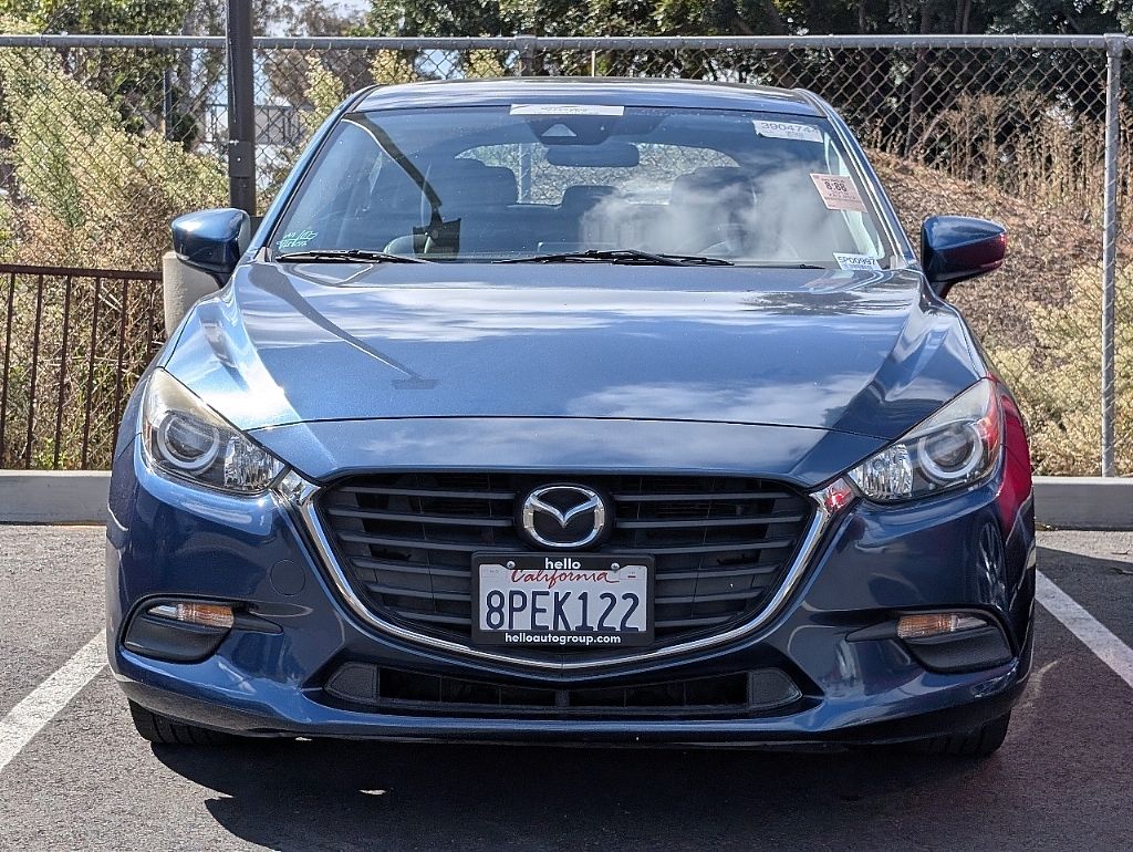 2018 Mazda Mazda3 Touring photo 3