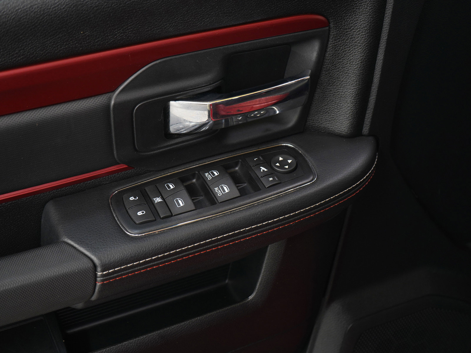 2016 Ram 1500 Rebel photo 20