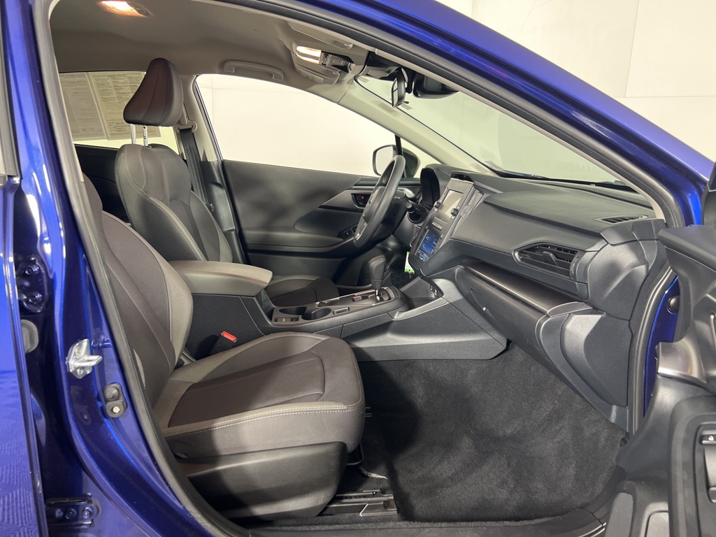 2024 Subaru Impreza Base photo 3