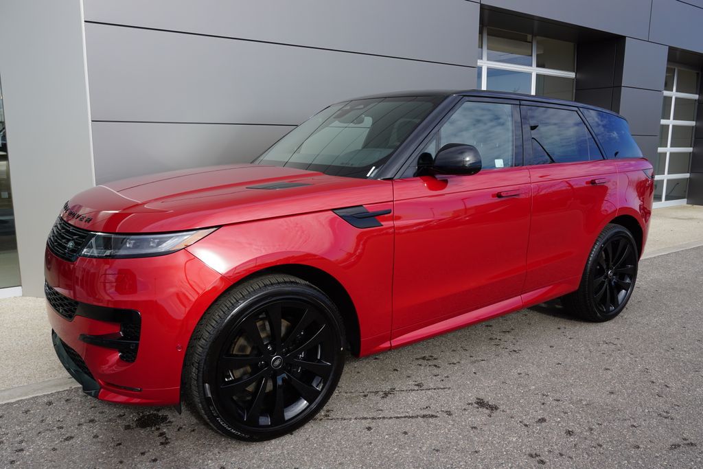 2025 Land Rover Range Rover Sport SE photo 3