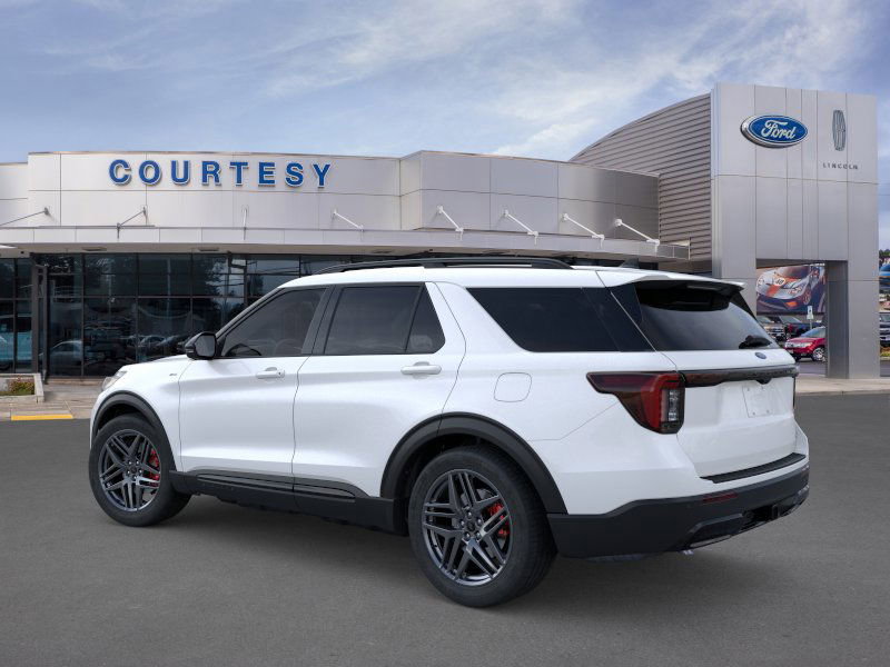 2025 Ford Explorer ST-Line photo 2