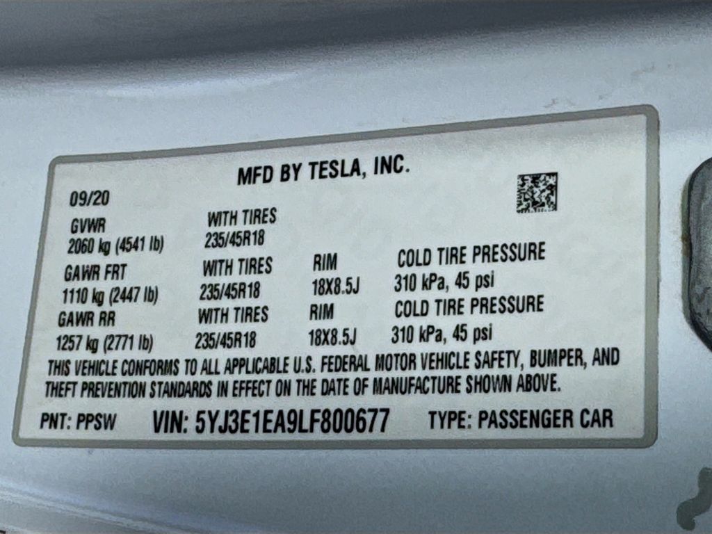 2020 Tesla Model 3 Standard Range Plus photo 30