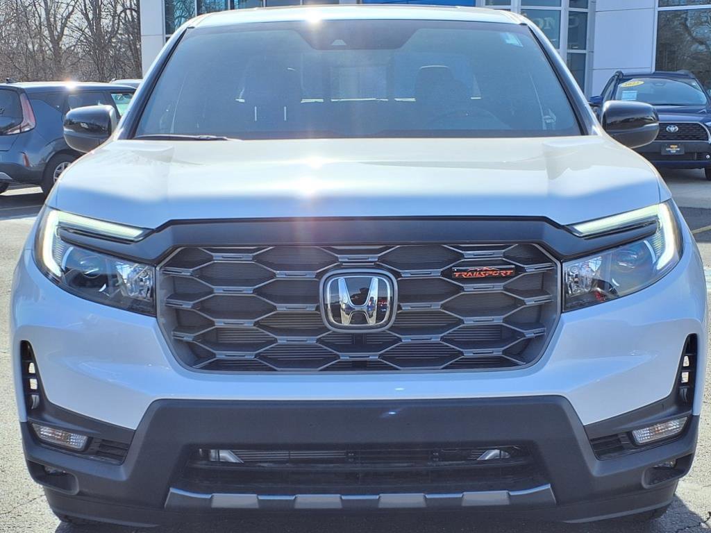 2025 Honda Ridgeline TrailSport photo 2