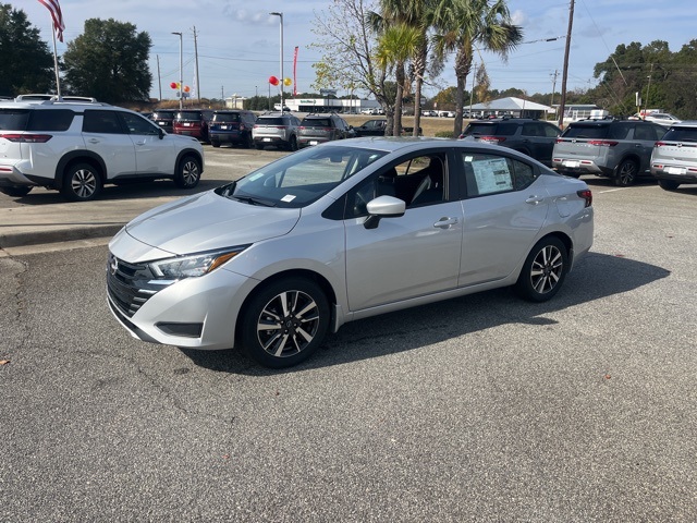 2025 Nissan Versa SV photo 3