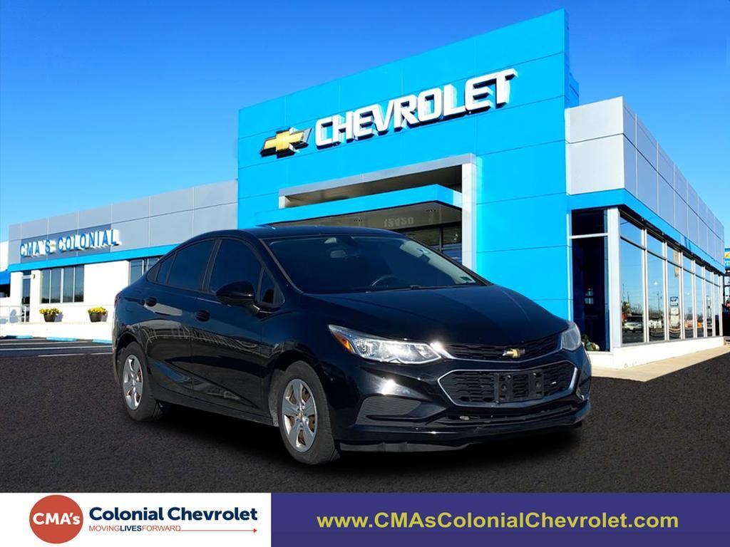 2017 Chevrolet Cruze LS's photo