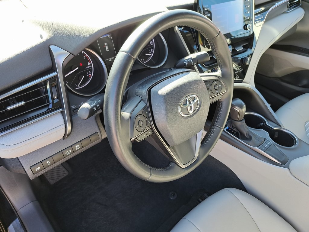 2022 Toyota Camry SE photo 12