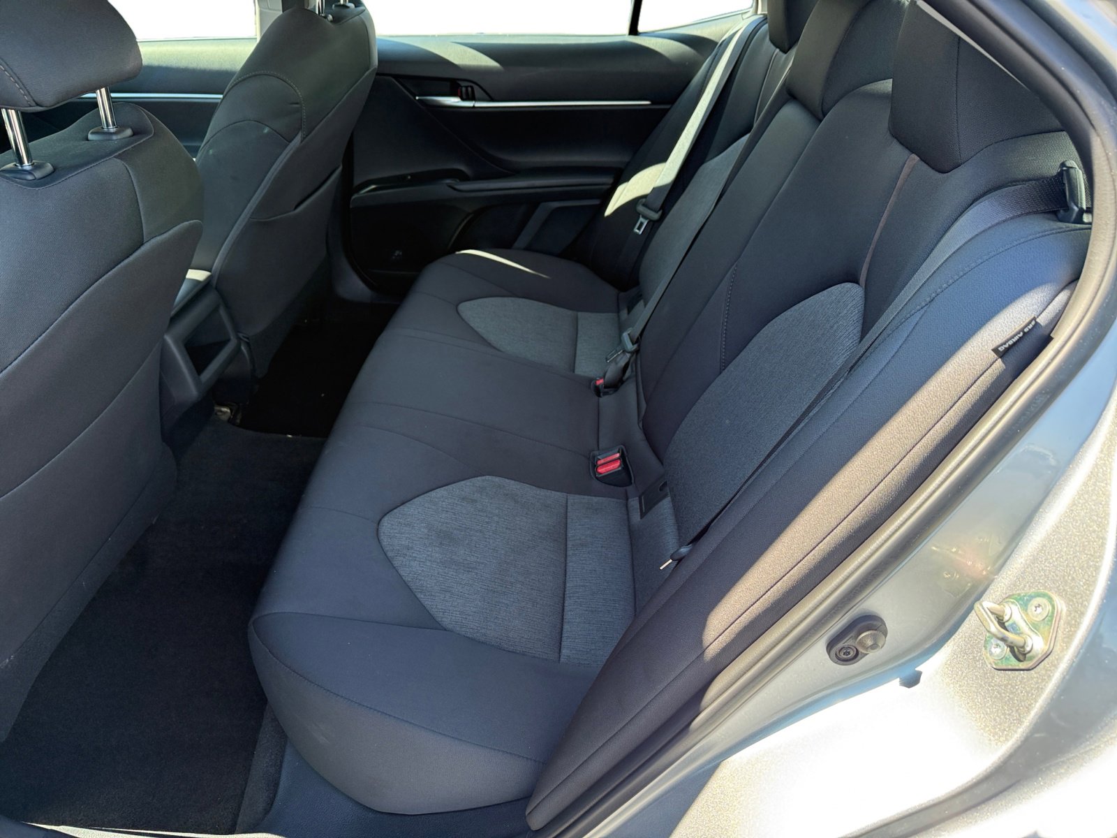2019 Toyota Camry L photo 16