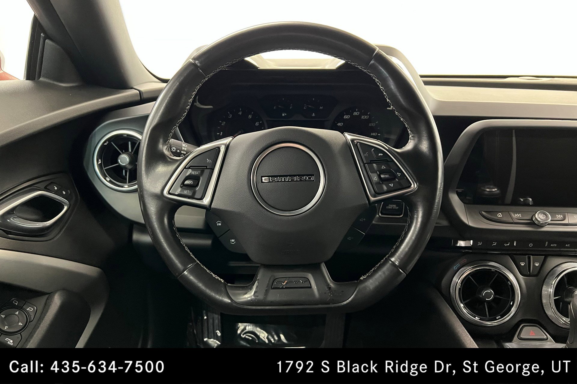 2017 Chevrolet Camaro 1LT photo 12
