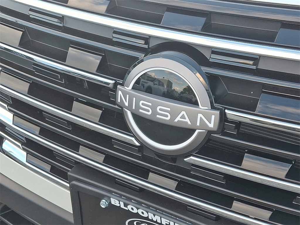 2026 Nissan Rogue SV photo 5