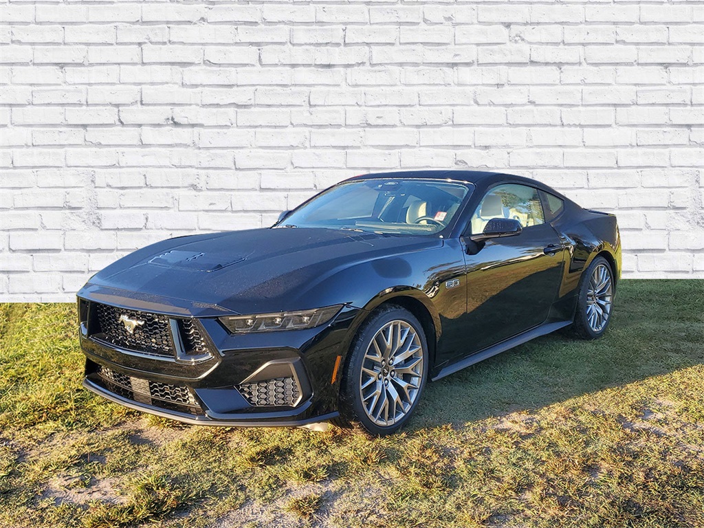 2025 Ford Mustang GT Premium photo 3