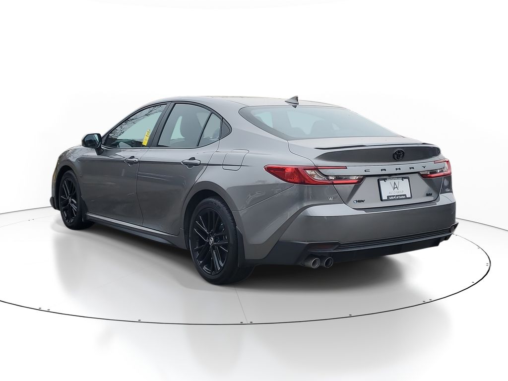 2025 Toyota Camry Hybrid SE photo 4