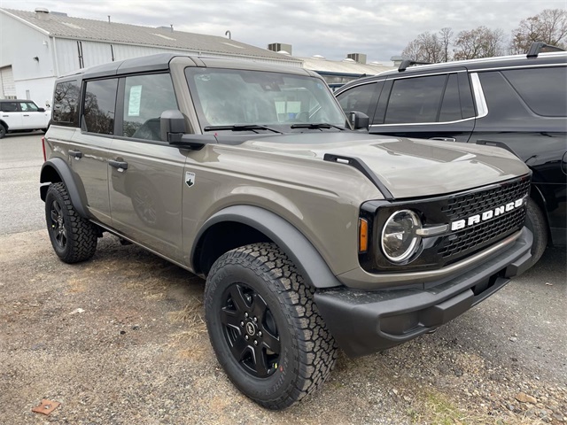 2025 Ford Bronco 4-Door Big Bend's photo