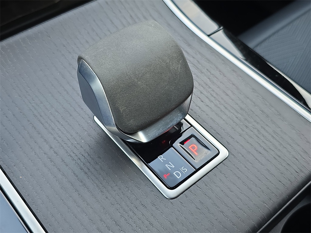 2024 Land Rover Range Rover Velar P400 Dynamic HSE photo 26