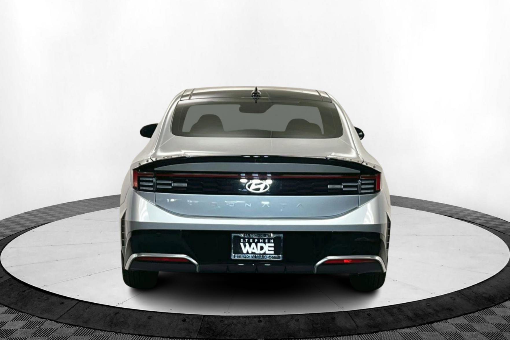 2024 Hyundai Sonata SEL Convenience photo 2