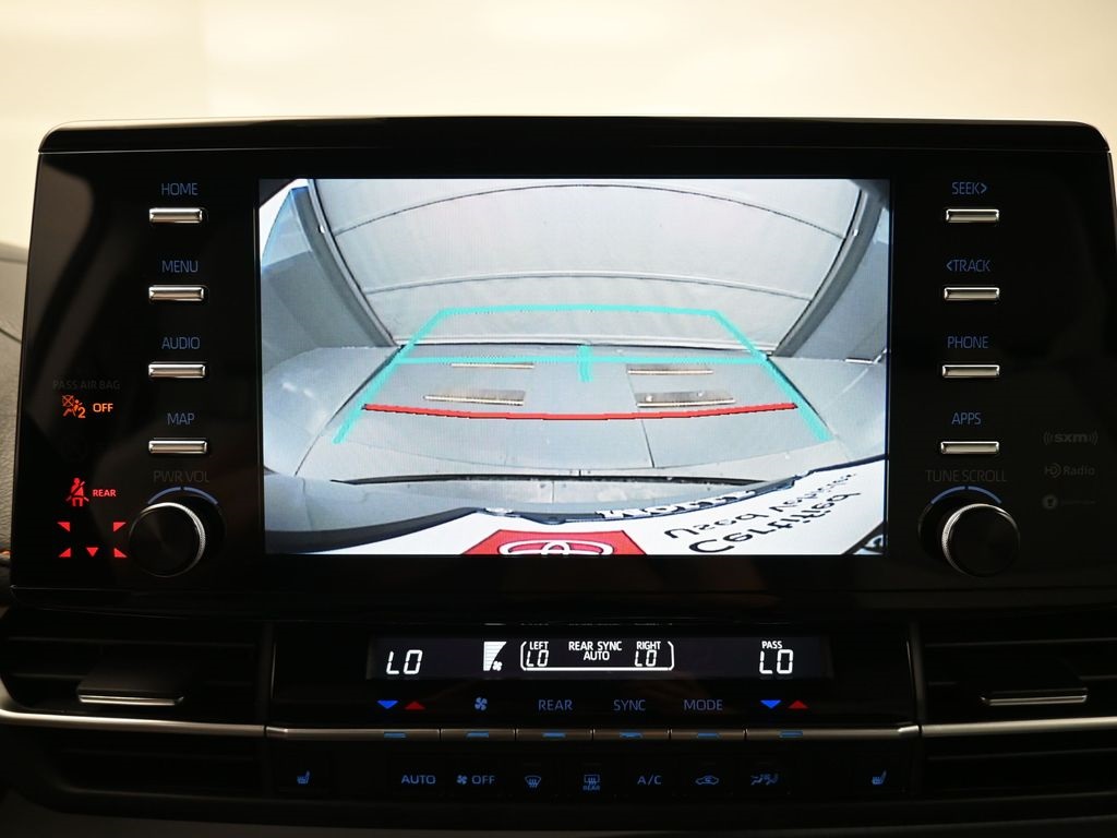 2024 Toyota Sienna XSE photo 19