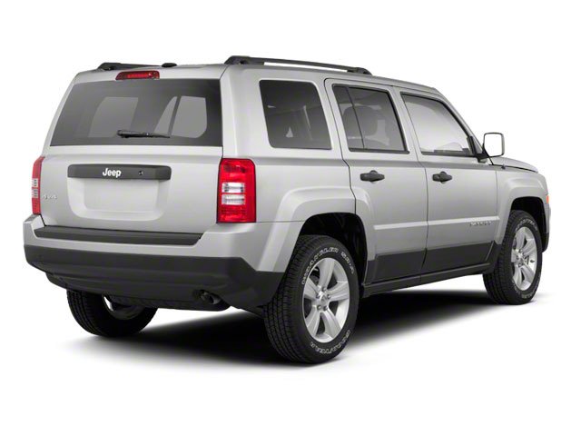 2013 Jeep Patriot Latitude photo 2
