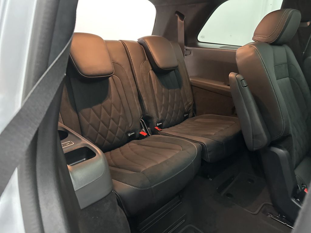 2026 Mercedes Benz GLS AMG 63 4MATIC photo 21