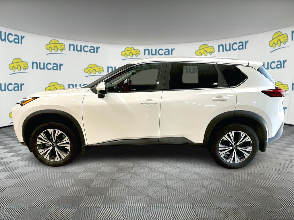 2023 Nissan Rogue SV photo 4