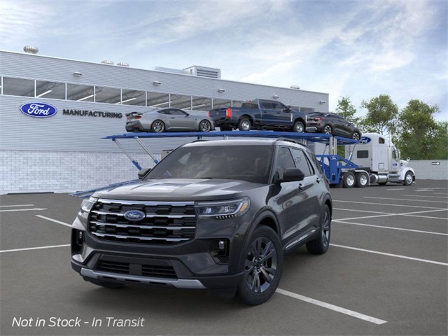 2025 Ford Explorer photo 2