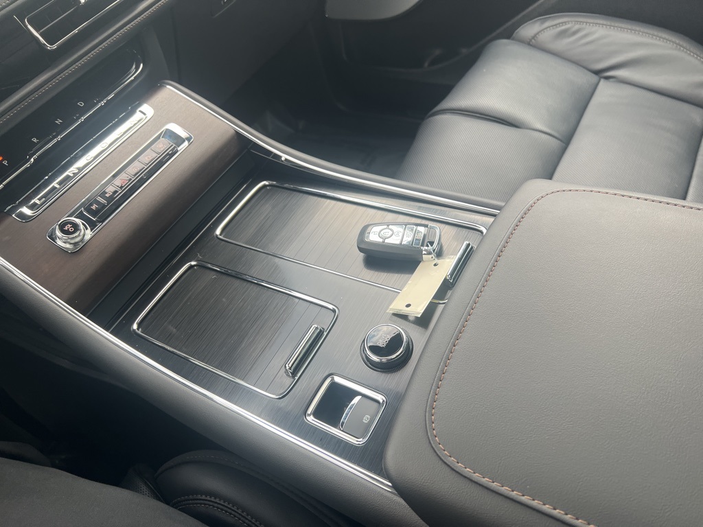2025 Lincoln Aviator Reserve photo 39