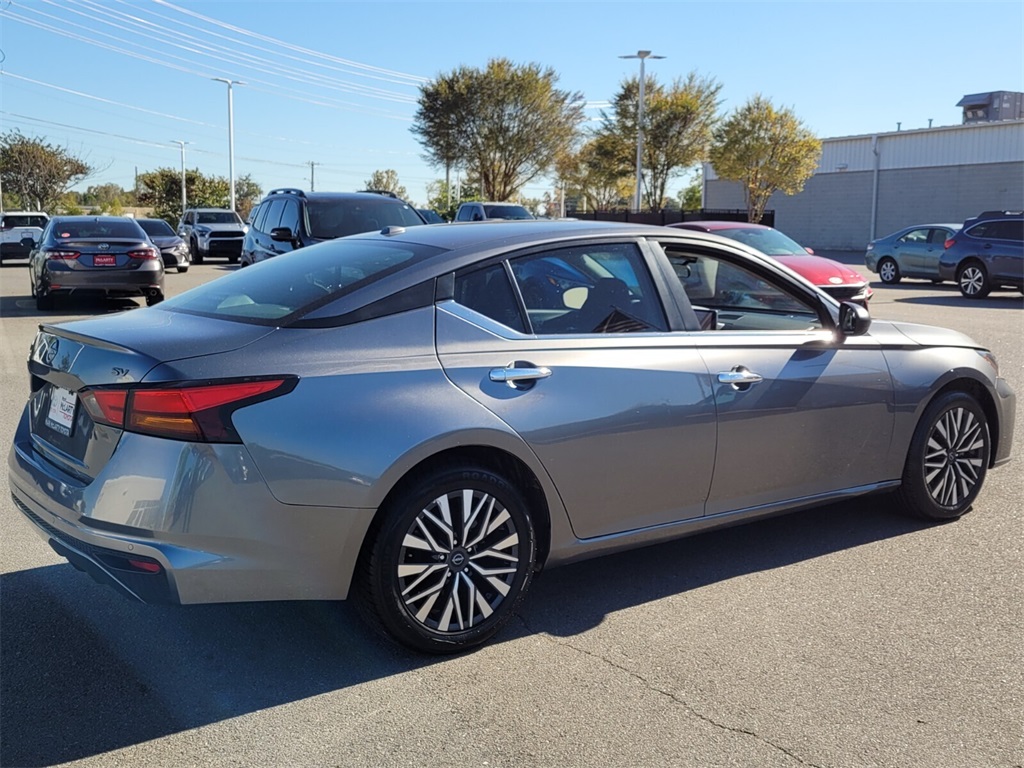 2024 Nissan Altima 2.5 SV photo 3