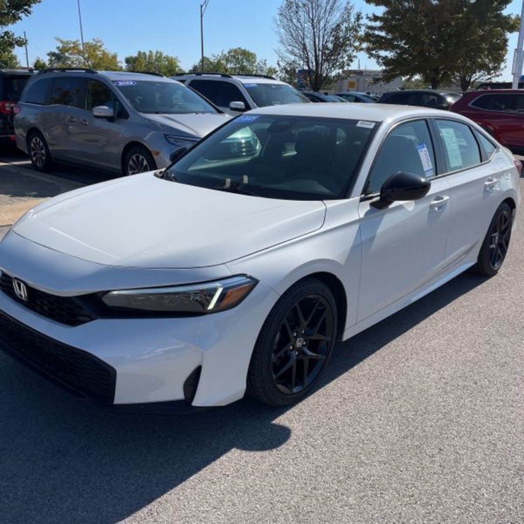 2025 Honda Civic Sport photo 2