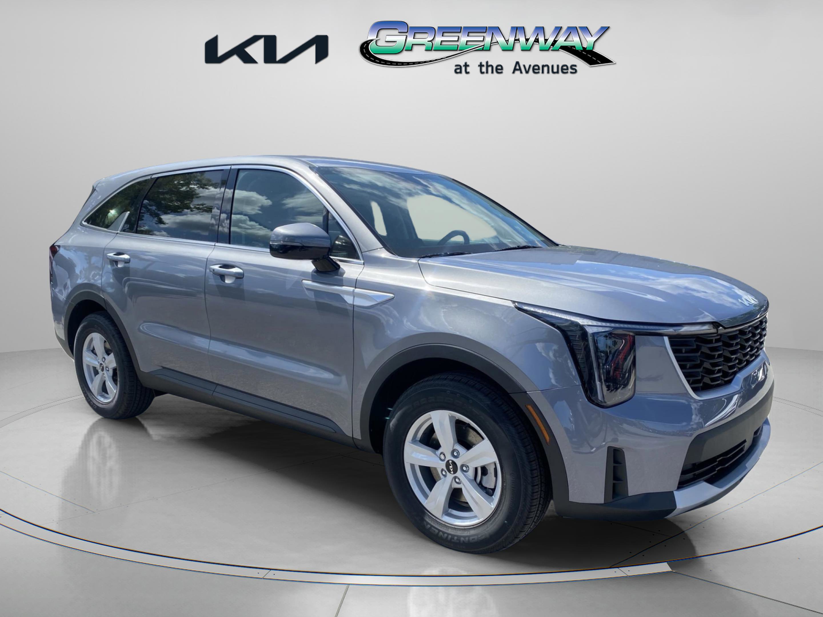 2025 Kia Sorento LX's photo