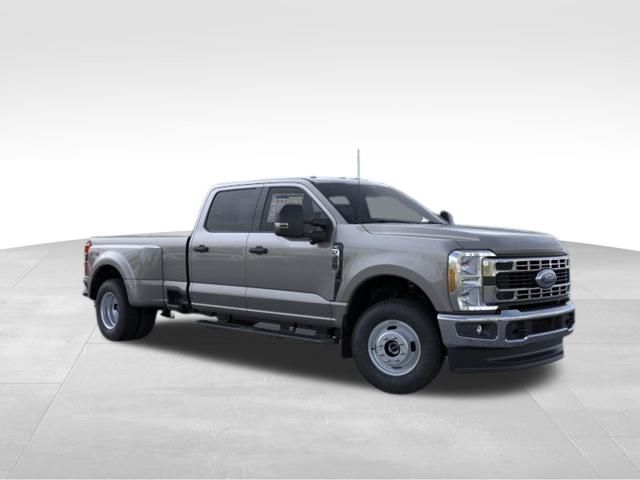 2026 Ford F-350 XLT photo 7